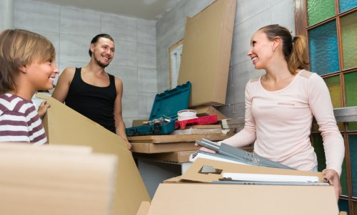 Highbury Movers team preparing a careful and organized relocation
