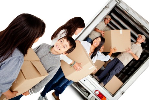 House removalists assisting a local Highbury home move