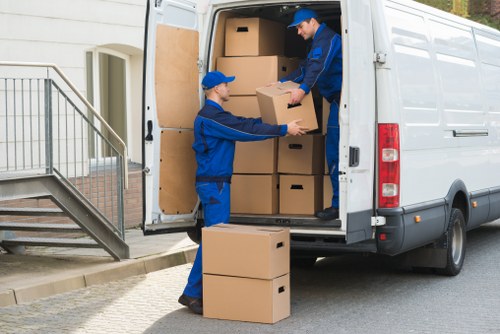 Local movers handling access and parking challenges in Highbury