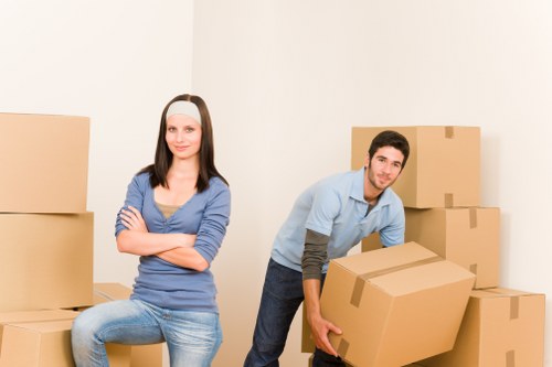 Moving company team supporting a structured relocation process